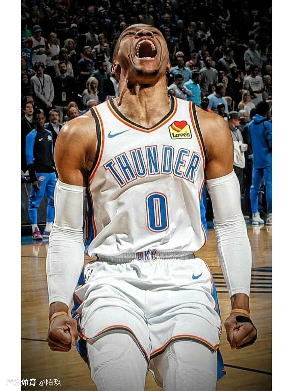 门将精彩救险，引领球队渡过危机（门将神扑救主，带队化险为夷）