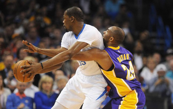 武汉三镇刚官宣邓涵文离队，就引发哄抢，三大热门下家各有胜算！（武汉三镇官宣邓涵文离队引爆争抢，三大热门下家各显胜算）