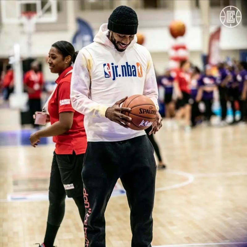 中国U19女排副攻崭露头角，3-0轻取智利取世锦赛两连胜，今晚迎战日本（中国U19女排副攻闪耀全场，3-0完胜智利收获世锦赛两连胜，今晚对阵日本）