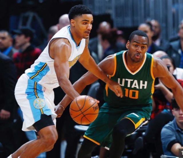 伊涅斯塔：中场球员当教练更能掌控全局，小法现在做得非常好（伊涅斯塔：中场出身的教练更易把控全局，小法执教表现出色）